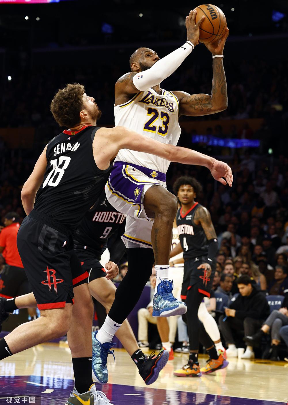 他的决策速 他的决策速