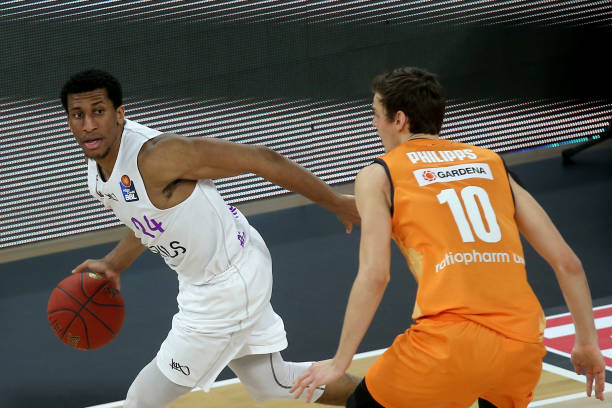 肖穆罗多夫 肖穆罗多夫